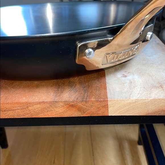 VIKING Elegant Copper Handle Non-Stick Frying Pan - Picture 10 of 13